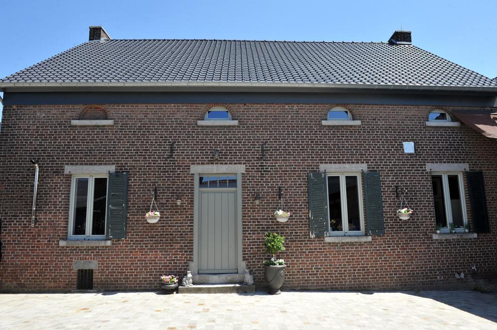 B&B Het Vuchterhof Maasmechelen Extérieur photo